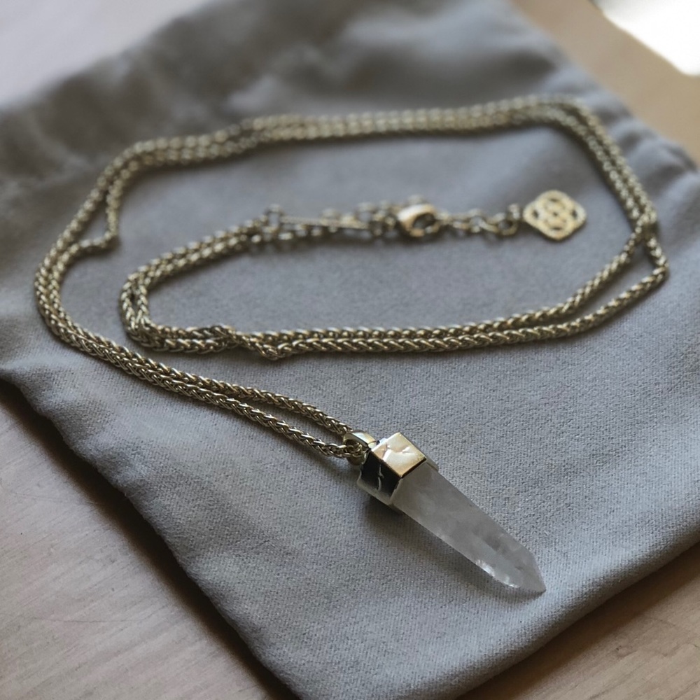 Kendra Scott Nora Pendant in Rock Crystal